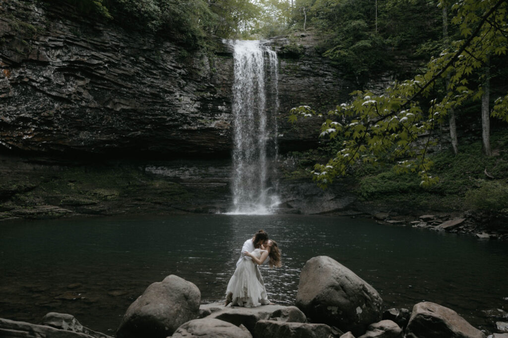 couple has engagement photos at cloudland canyon state park